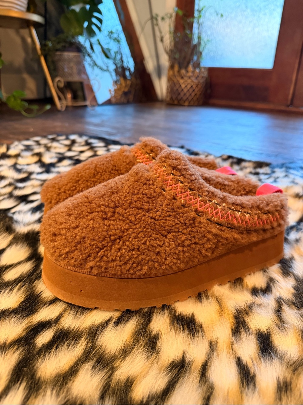 UGG Tazz heritage slip on
